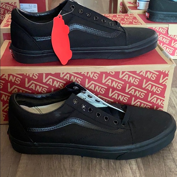 Men’s Old Skool Vans - Picture 1 of 6
